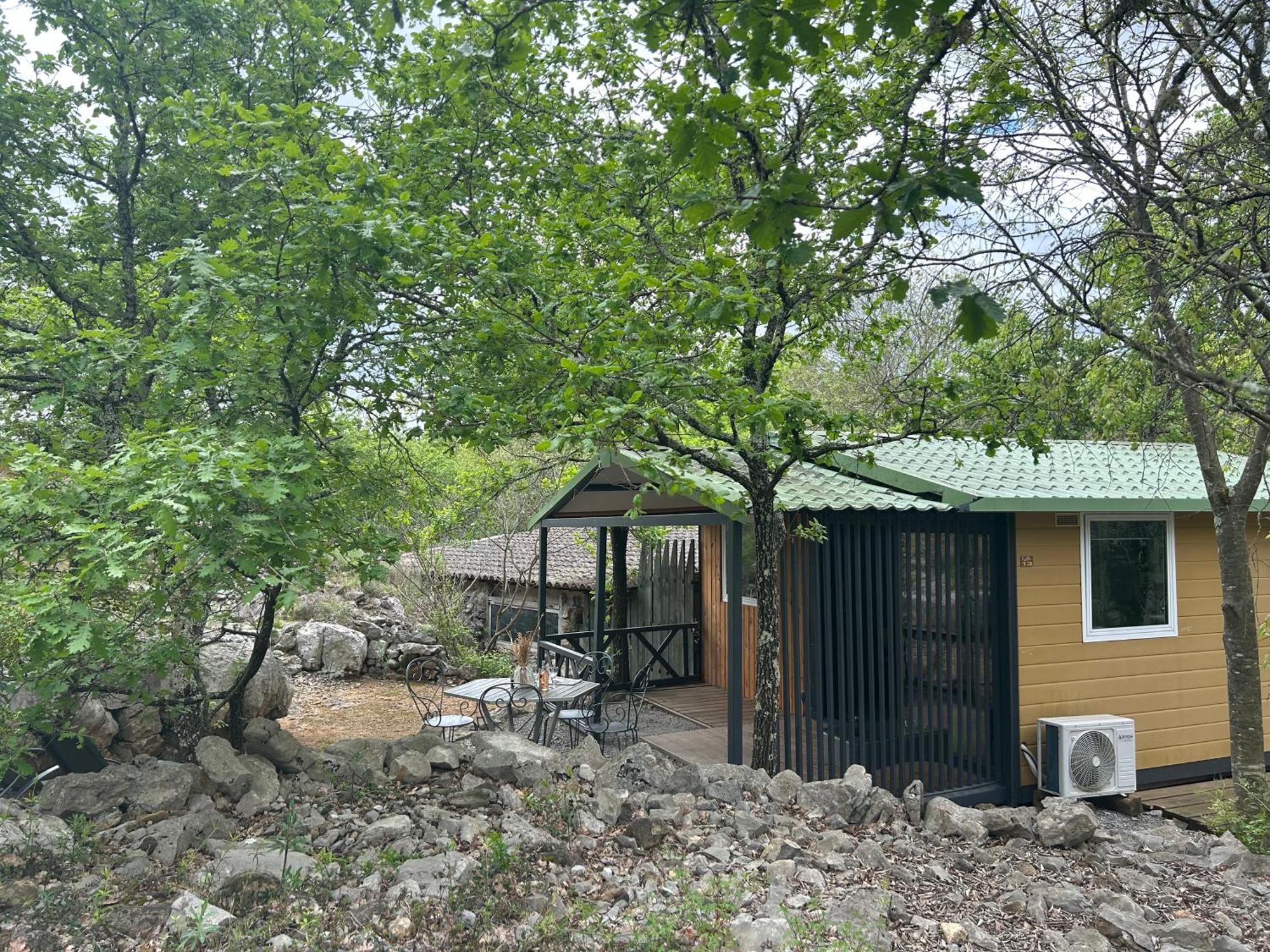 Les Chalets De Labeaume Exterior foto